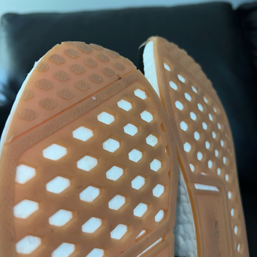 Adidas NMD R1 - Picture 7 of 8